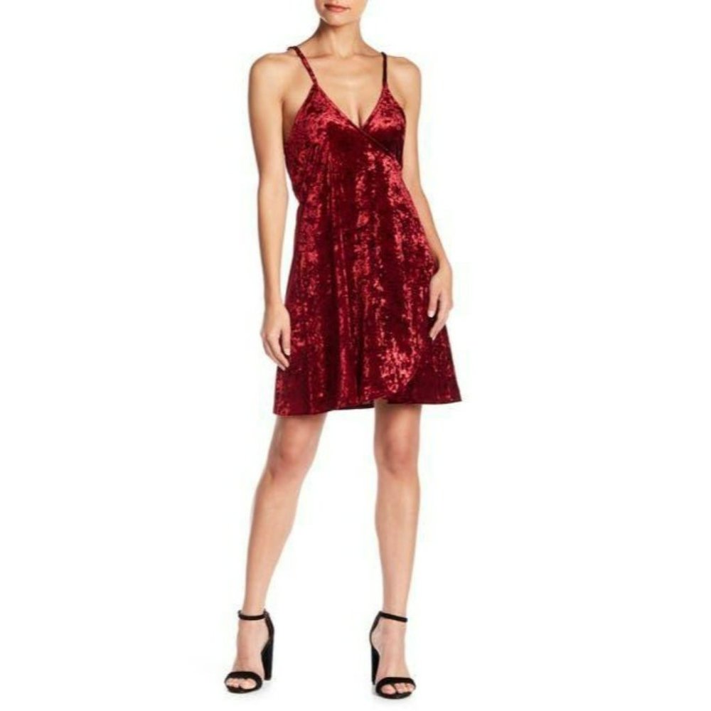 Some Days Lovin Allure Velvet Ruby Wrap Dress Size Small
